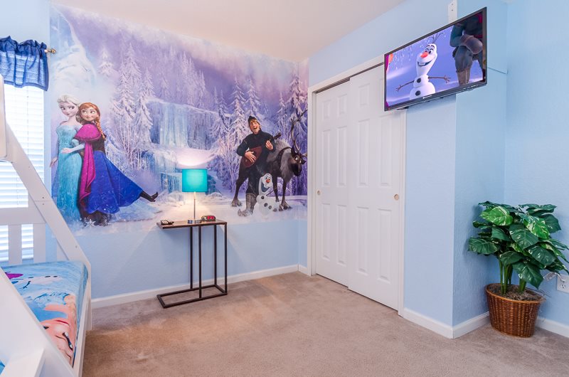 Creating the Perfect Frozen Themed Bedroom - LaughingPlace.com