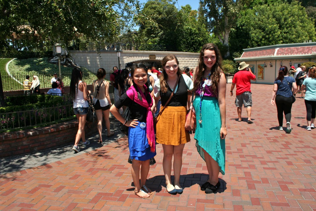 Disney Bounding at the front gate of Disneyland