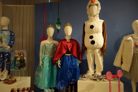 Disney Store Frozen costumes_14507926514_l