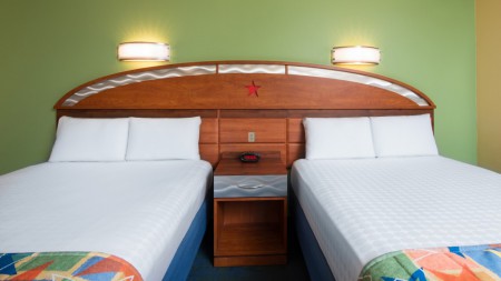 All-Star-Resort-room-stock-photo-1024x576