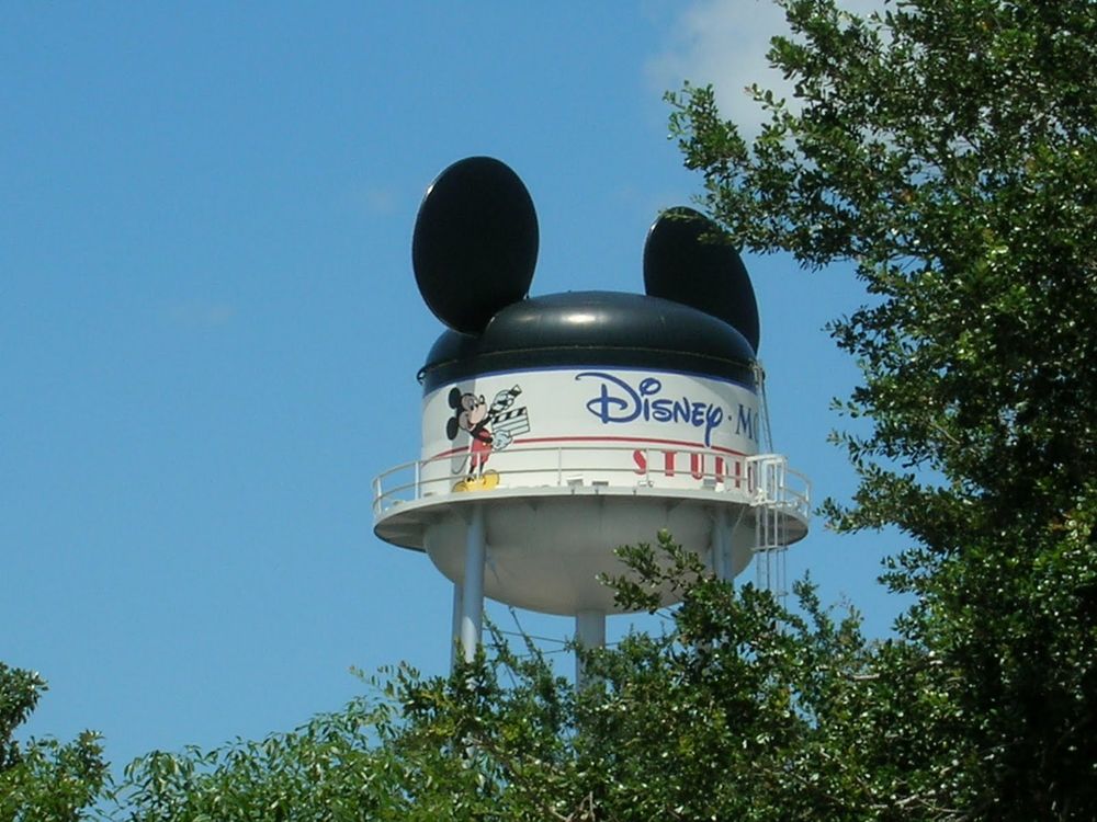 Earful_Tower_Disneys_Hollywood_Studios