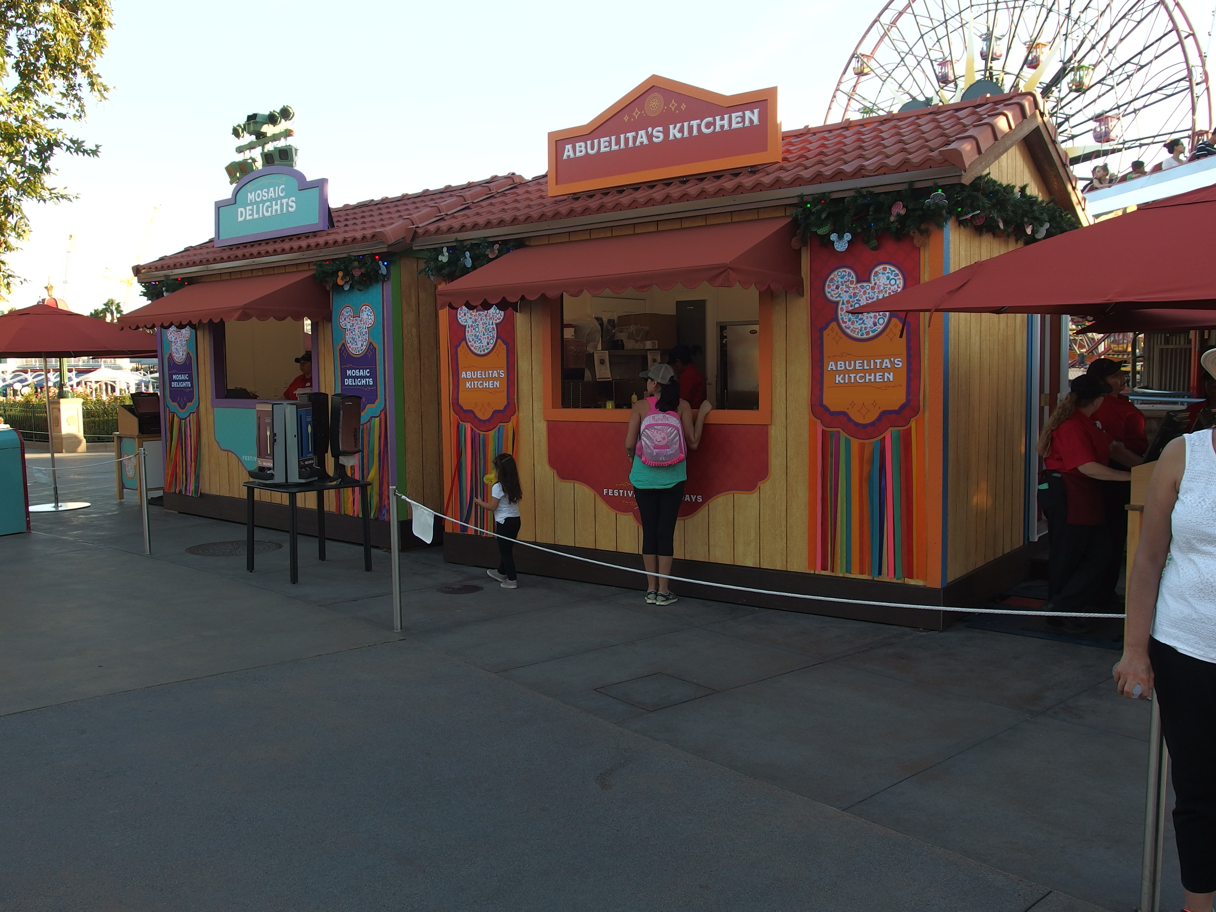 More food venues along Paradise Bay