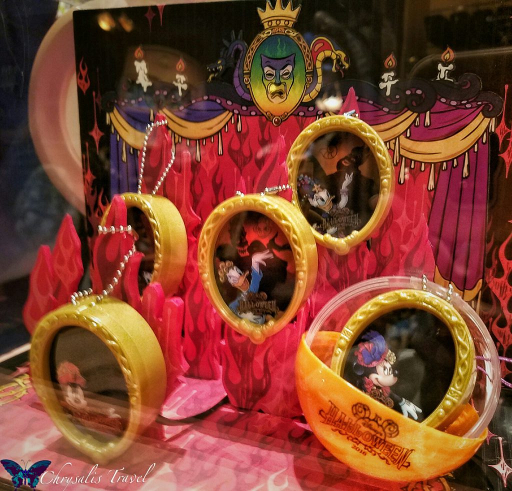 35-merchandise-for-villains-from-vending-machine