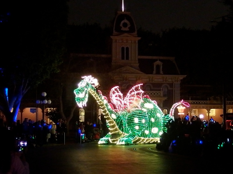 Pete’s Dragon comes into view