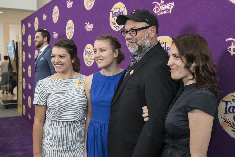 ZACHARY LEVI, CHRIS SONNENBURG (EXECUTIVE PRODUCER)