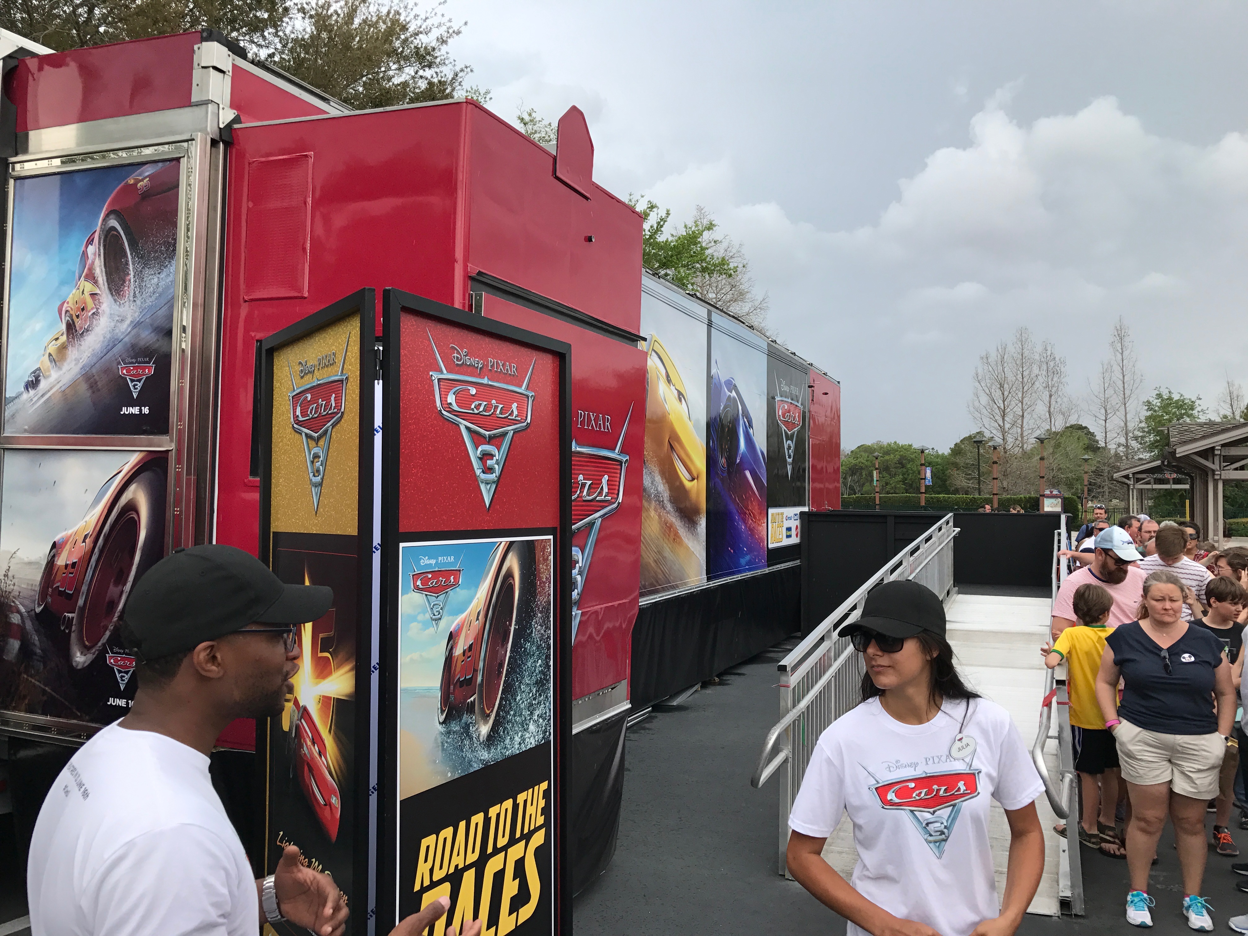 Mobile Theater for Cars 3 Sneak Peek