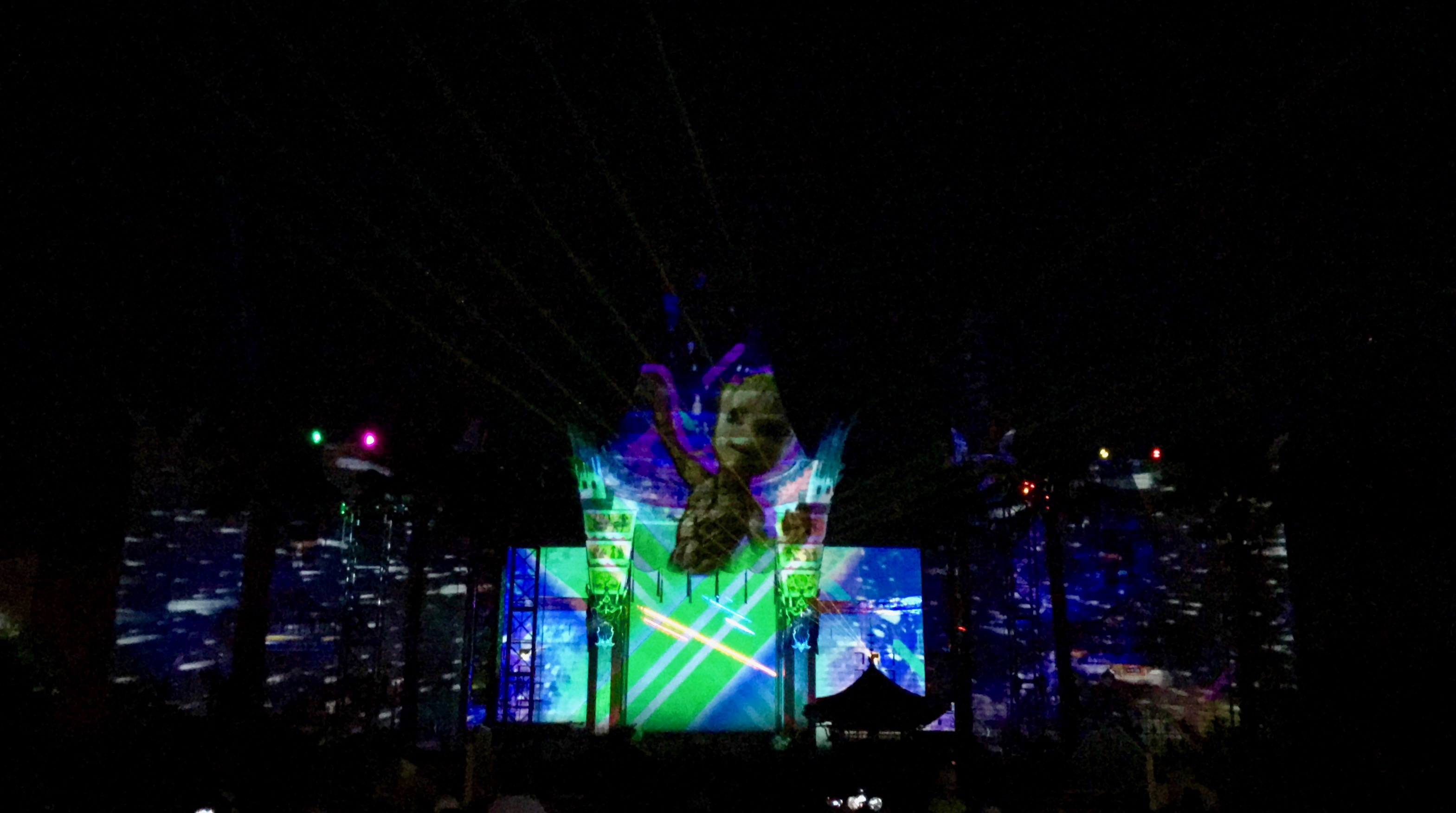 Disney's Hollywood Studios - Disney Movie Magic Baby Groot