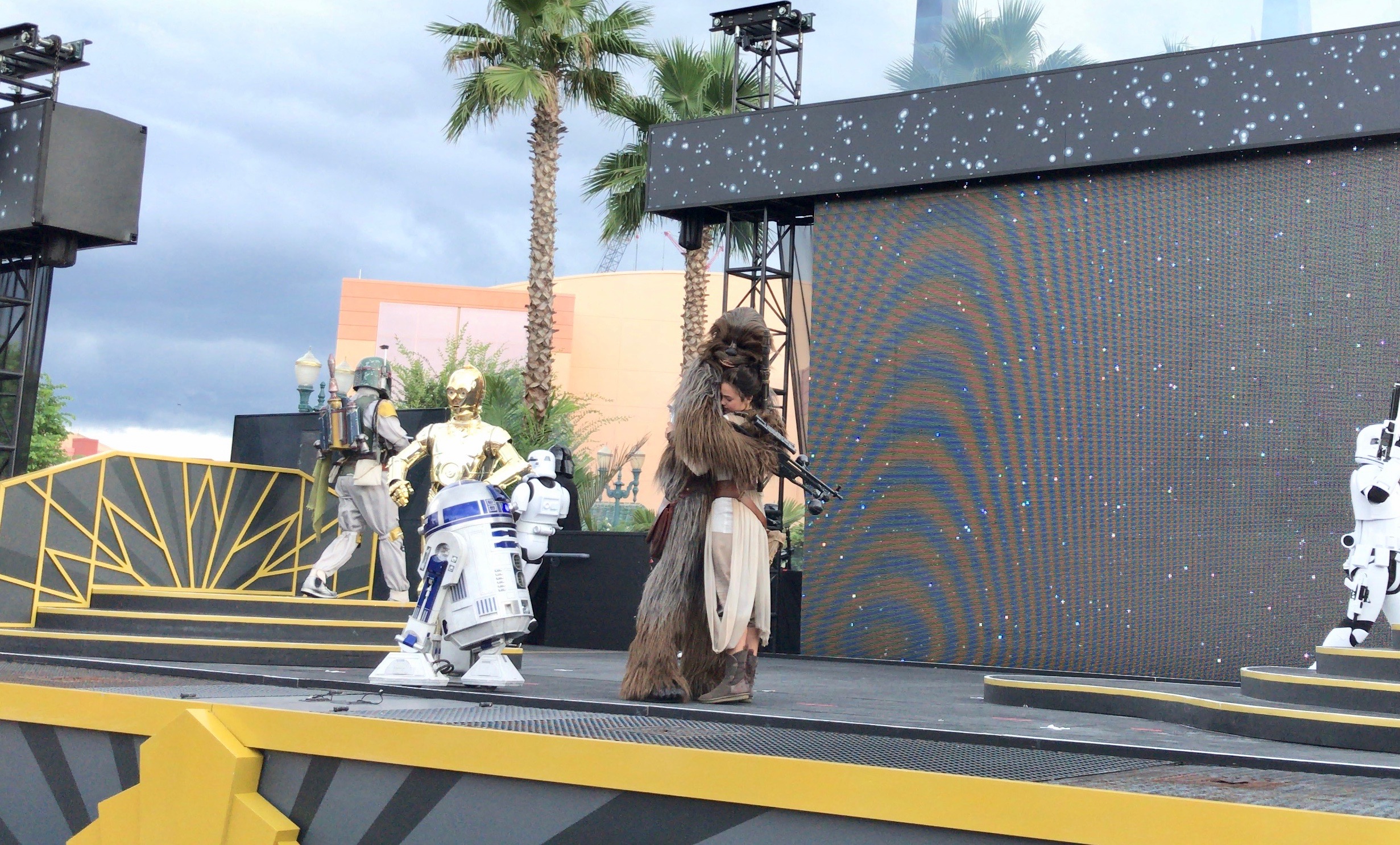 Disney's Hollywood Studios - Star Wars: A Galaxy Far, Far Away Rey addition