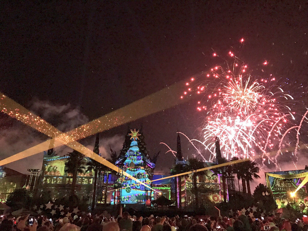 Disney's Hollywood Studios - Jingle Bell, Jingle BAM!