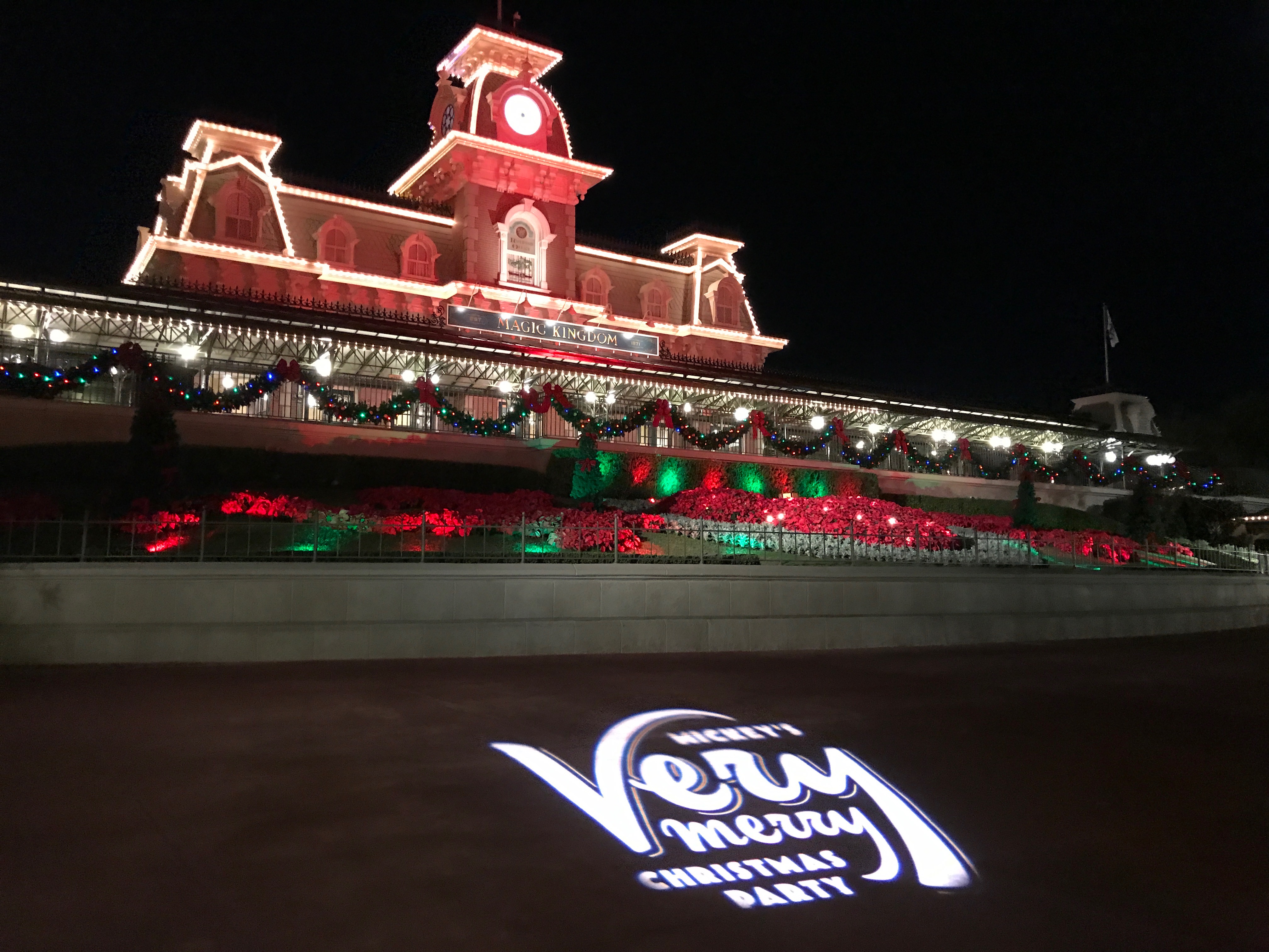 Magic Kingdom - Mickey's Very Merry Christmas Party