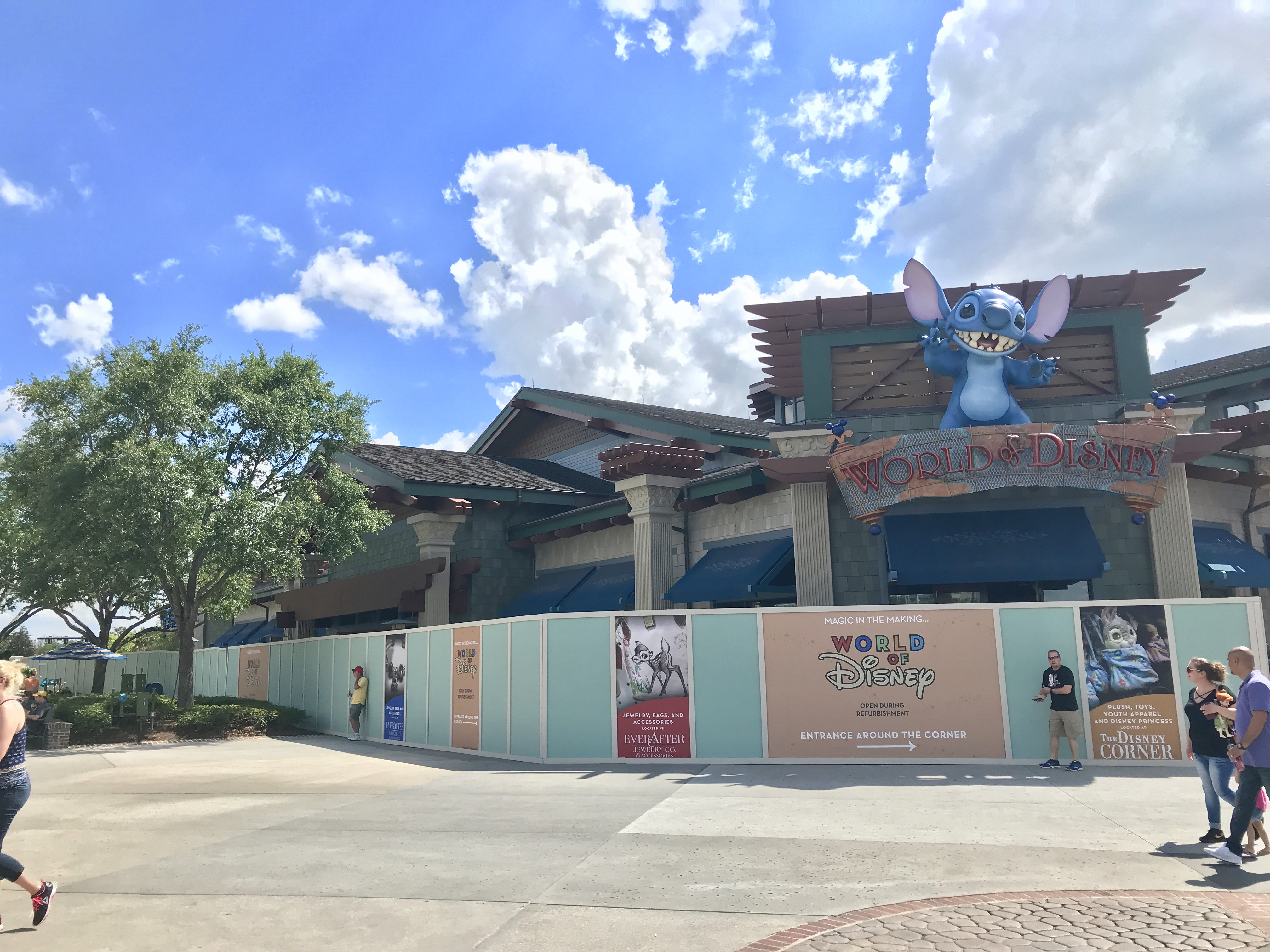 Disney Springs - World of Disney