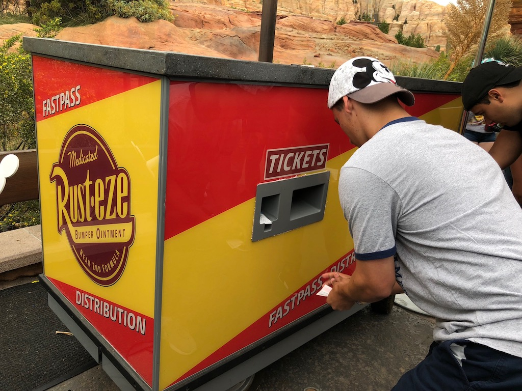 Radiator Spring Racers Fast Pass Radiator Springs Racers FastPass Distribution Moves to Carsland