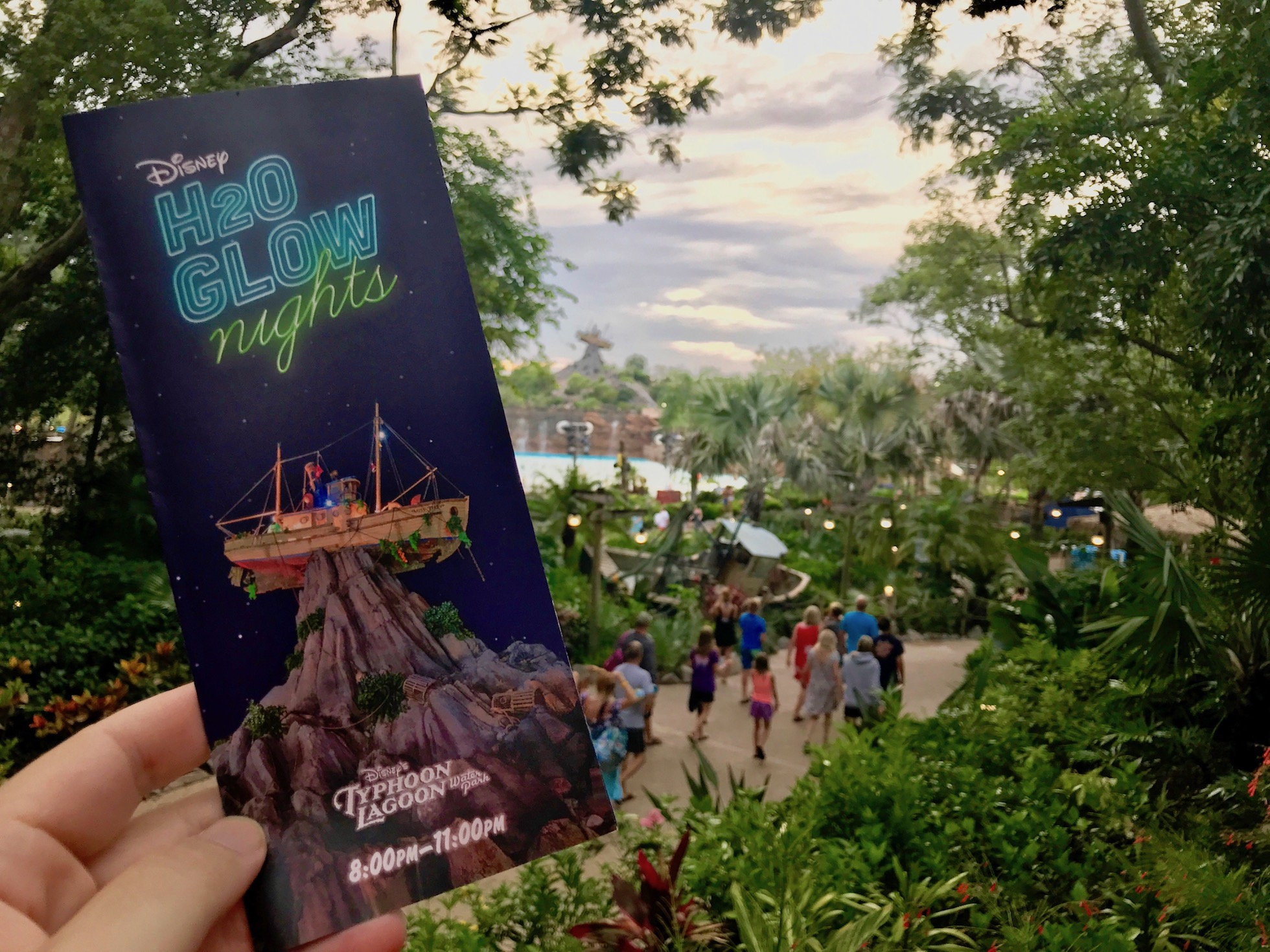Typhoon Lagoon - Disney H2O Glow Nights