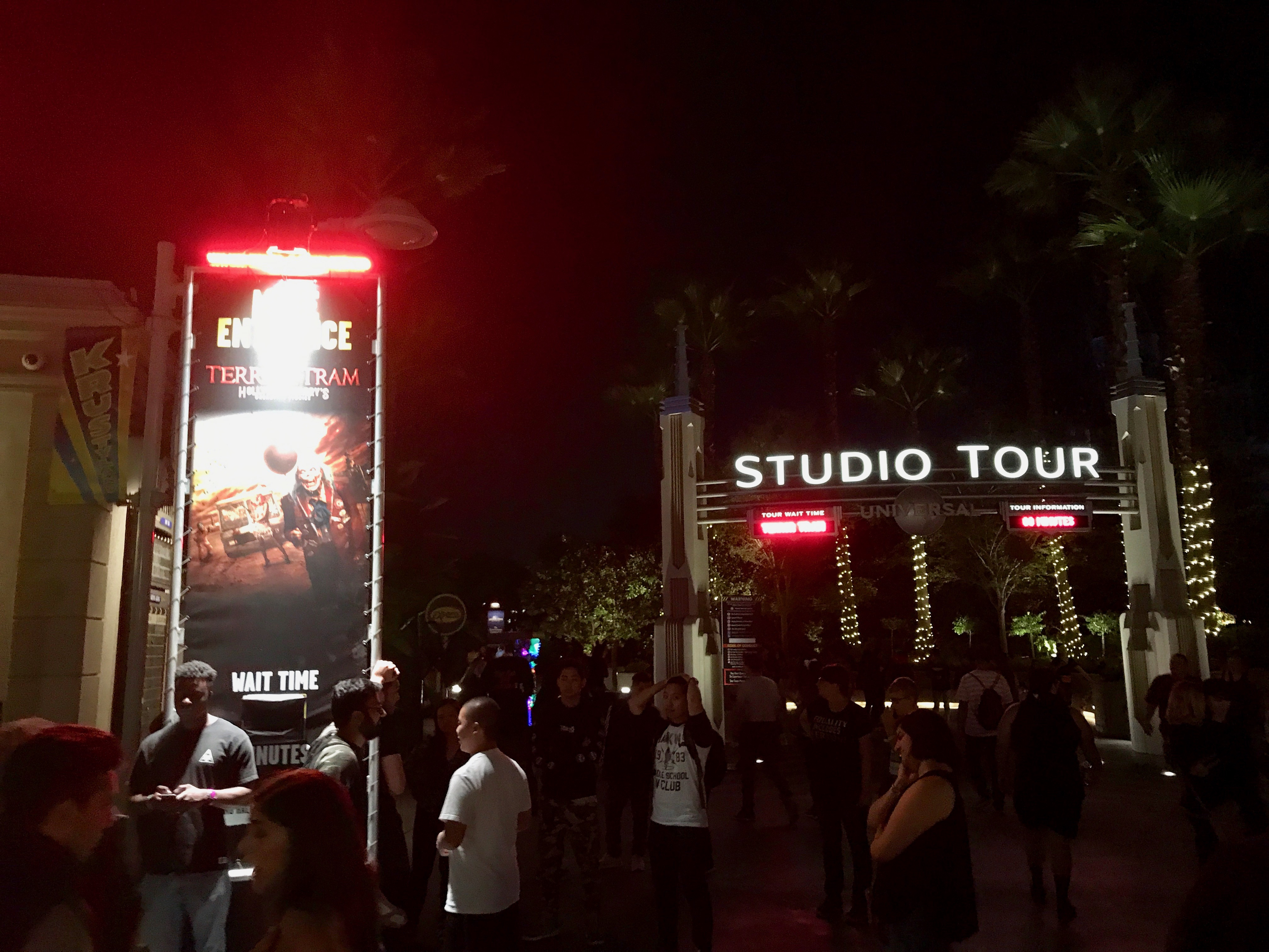 Universal Studios Hollywood - Halloween Horror Nights 2018 Terror Tram