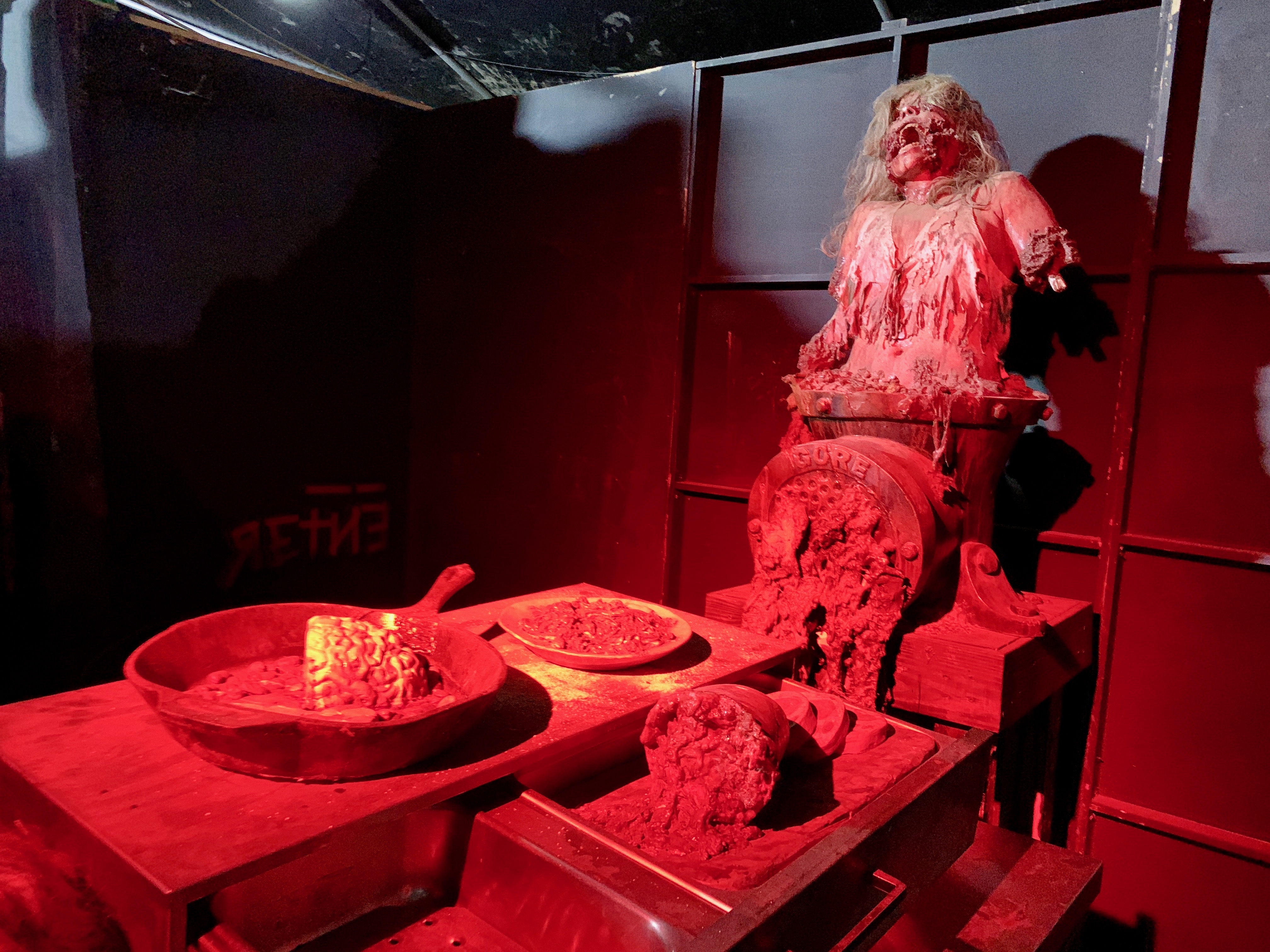 Los Angeles Haunted Hayride - House of Shadows