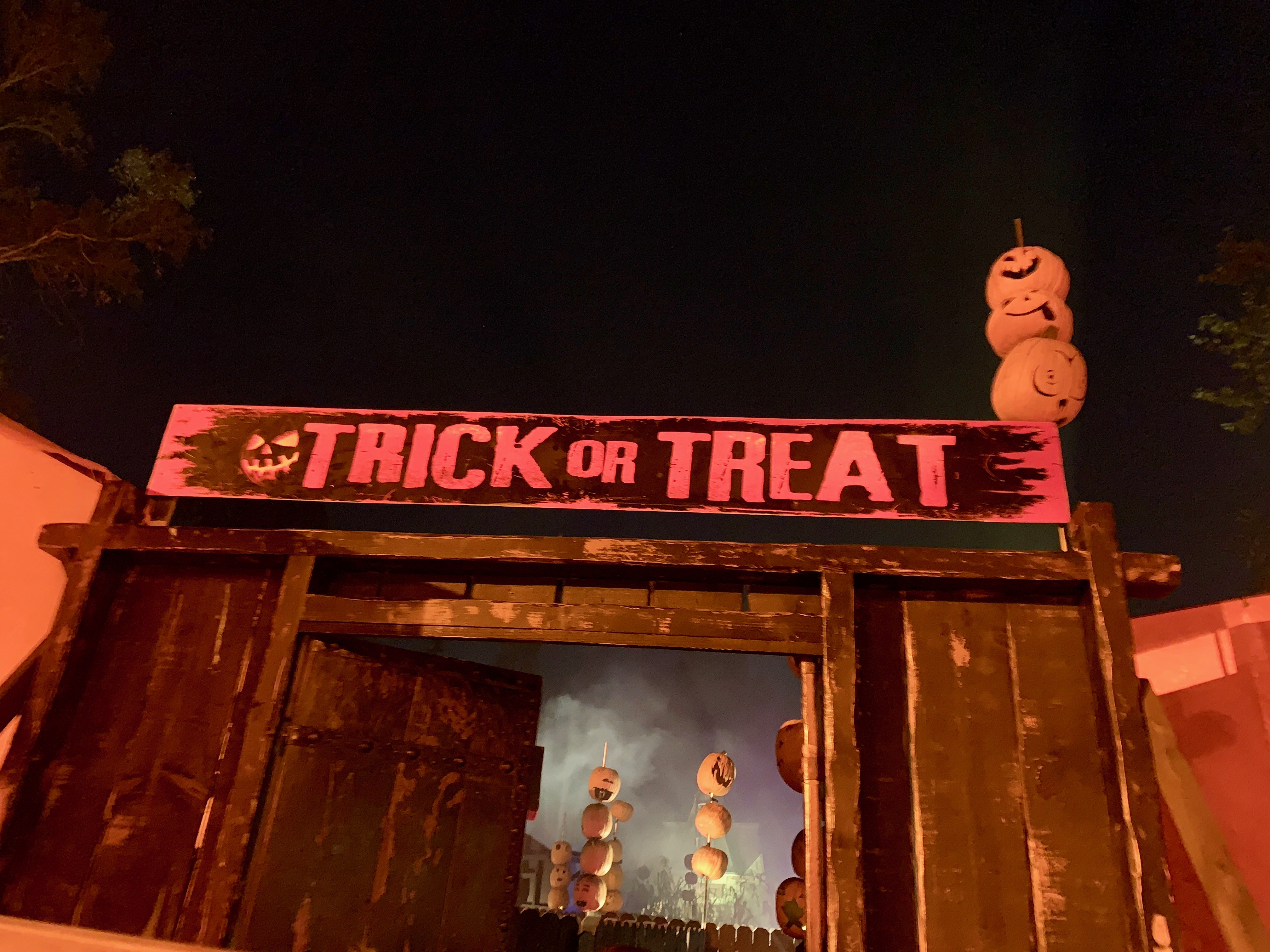 Los Angeles Haunted Hayride - Trick or Treat