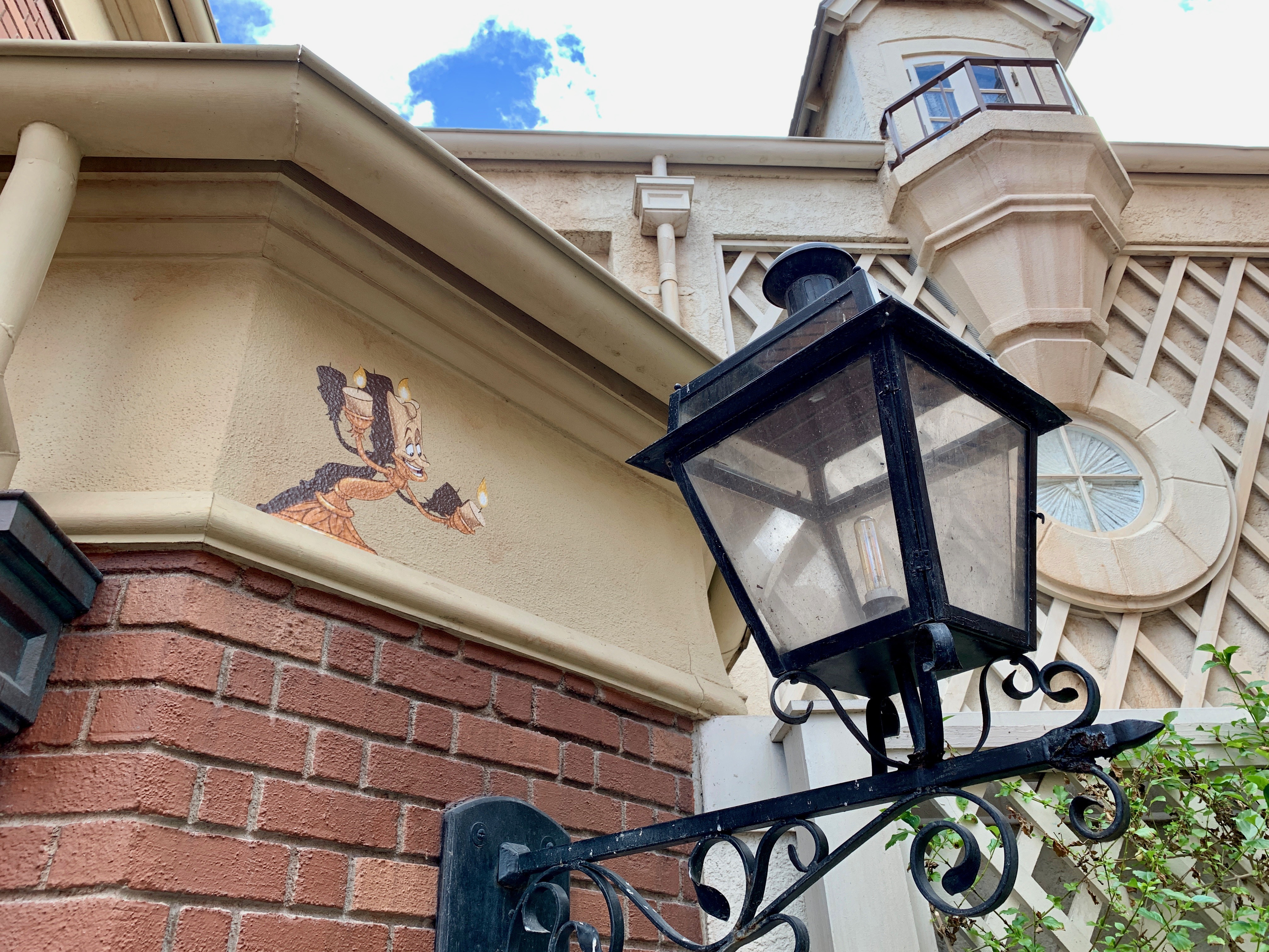 France – Lumiere (Beauty and the Beast)