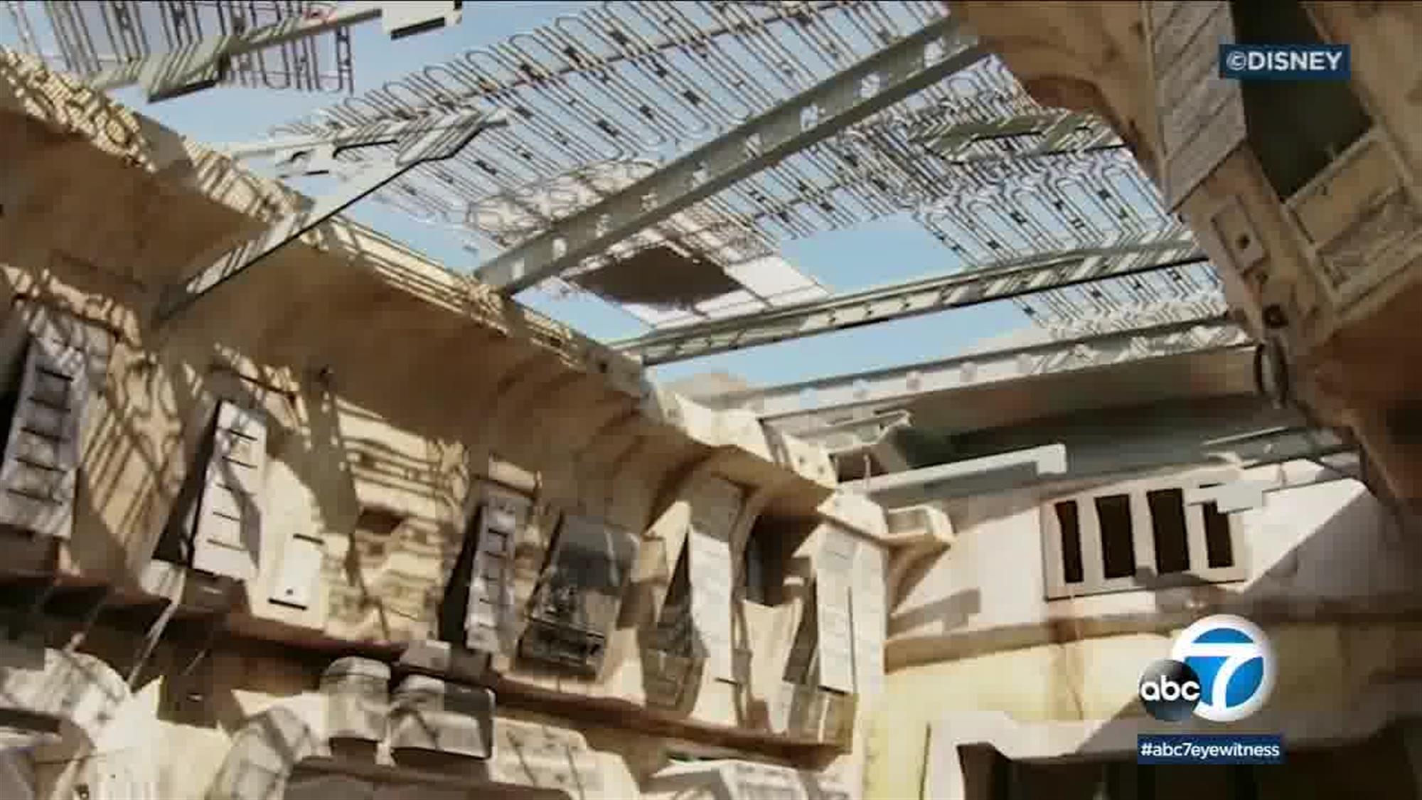 Black Spire's open-air Marketplace will be home to a variety of shops for visitors looking to take home toys, creatures, and apparel, or even grab a quick snack from A Galaxy Far, Far Away.