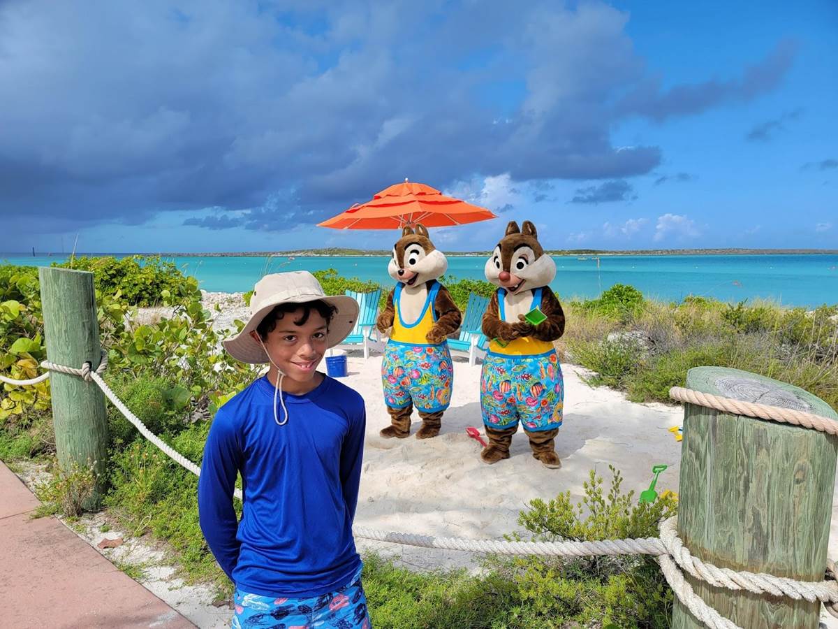 A socially distanced meet-and-greet with Chip 'n' Dale