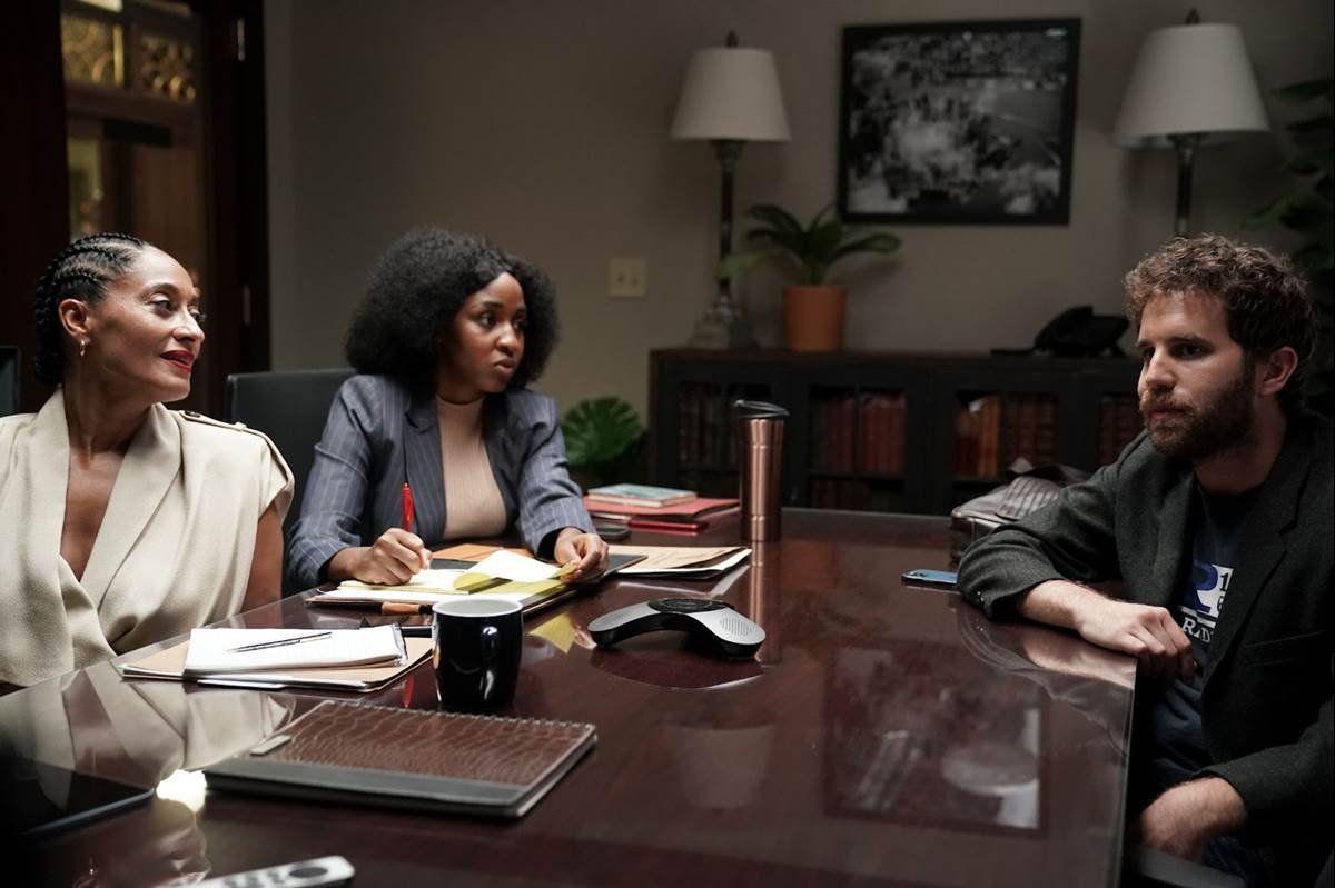 THE PREMISE "Social Justice Sex Tape" -- Season 1, Episode 1 (Airs Thursday, September 16) -- Pictured: (l-r): Tracee Ellis Ross as Rayna Bradshaw, Ayo Edebiri as Eve Stone, Ben Platt as Ethan Streiber. CR: Alyssa Moran/FX