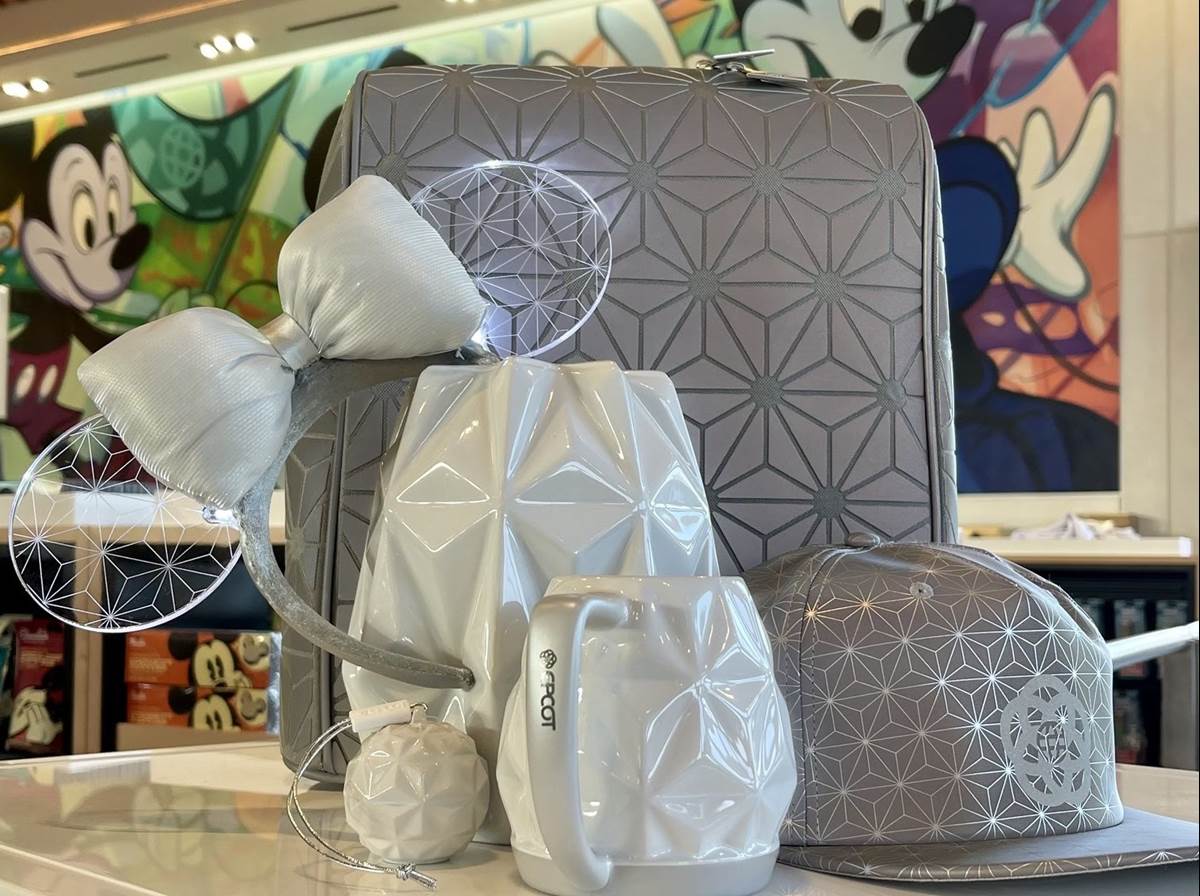 "Light" line from the EPCOT Light & Color Collection. (Disney)