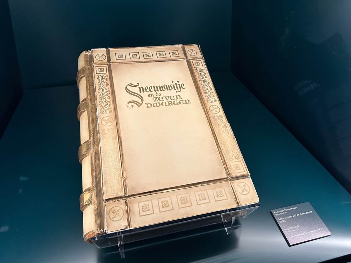 Prop Storybook for the Dutch version of "Snow White and the Seven Dwarfs." (1937)