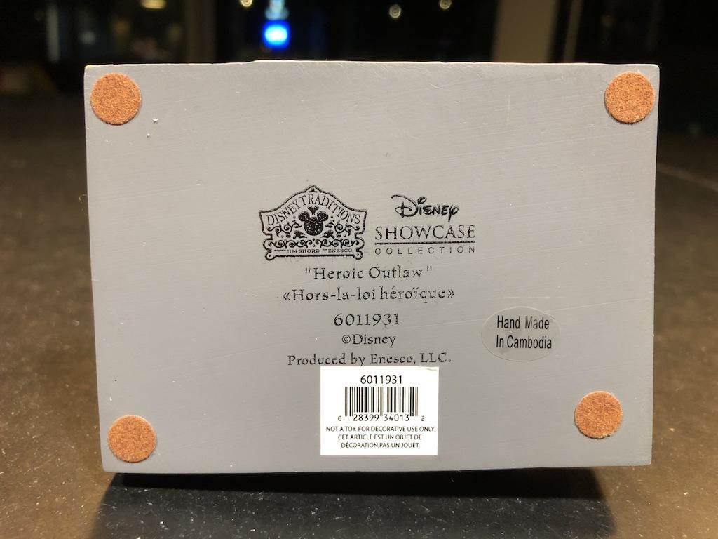 Base shows the name of the figure: "Heroic Outlaw."