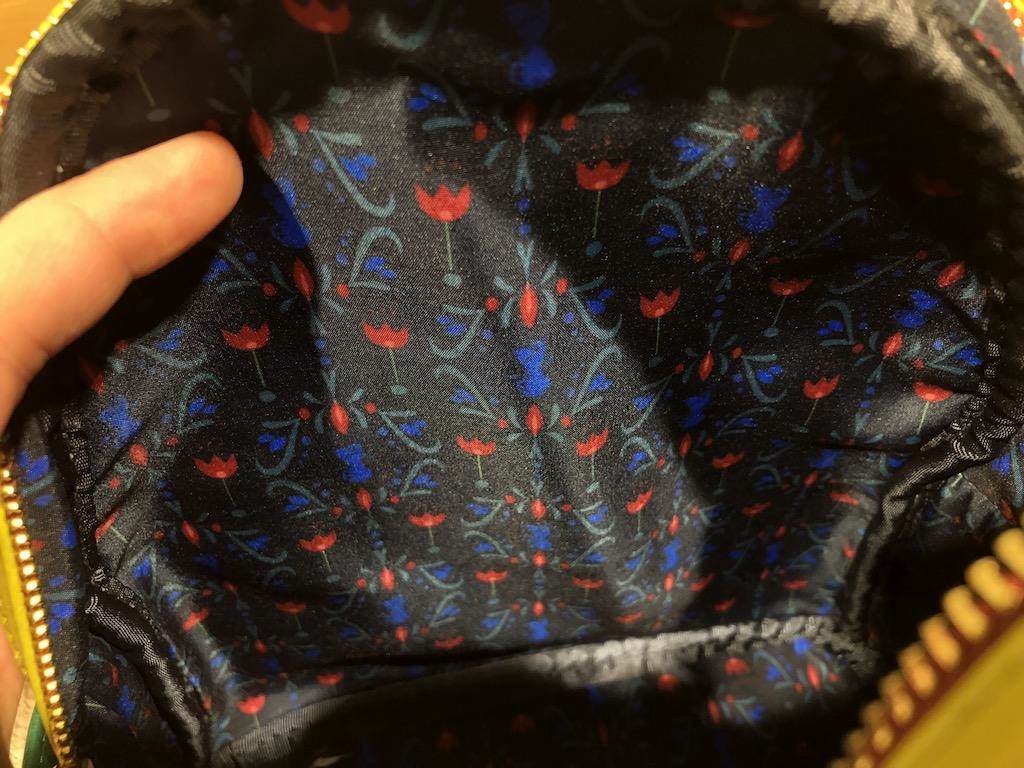 Olaf is featured on the lining too!