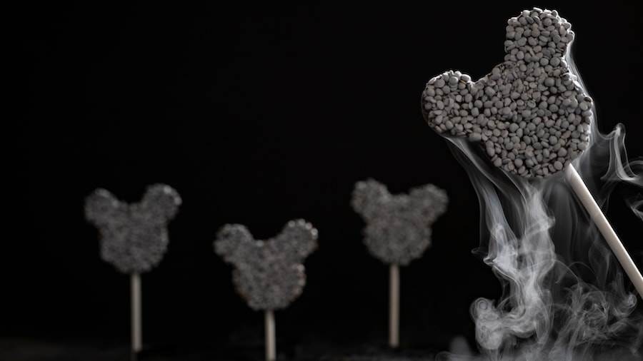 Mickey-shaped Liquid Nitro Cake