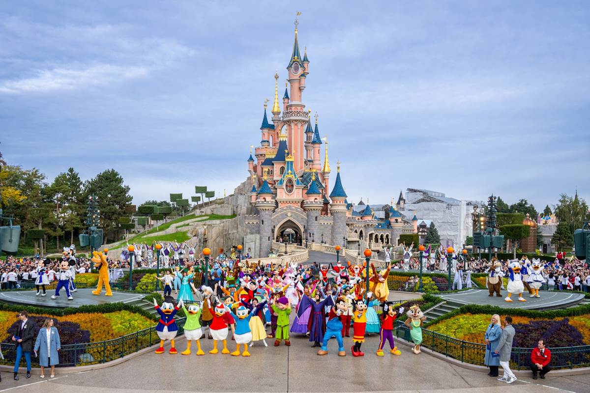 100 Disney Characters Appear At Disneyland Paris For Special Disney100 100 Disney Characters Appear At Disneyland Paris For Special Disney100