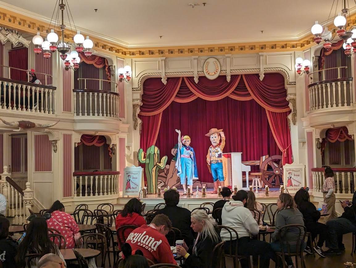 Woody and Jessie making an appearing in the Golden Horseshoe