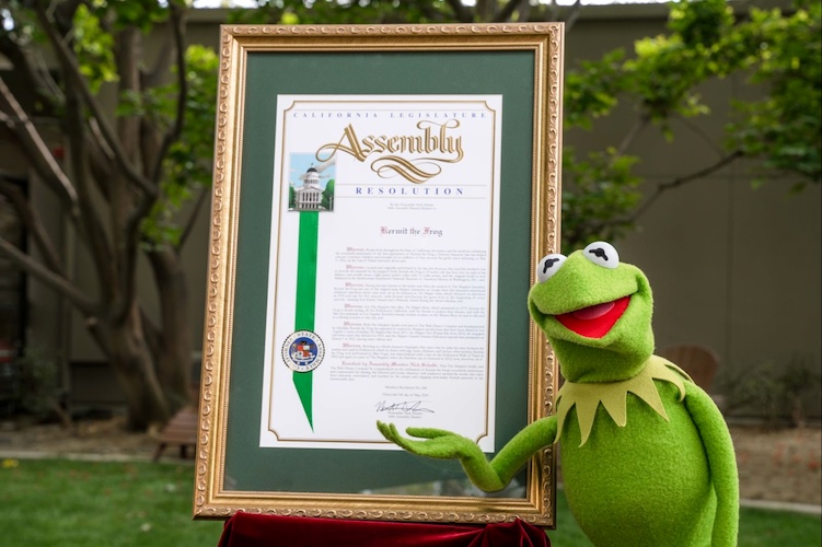 Jacqueline Jones/The Muppets Studio. ©Disney