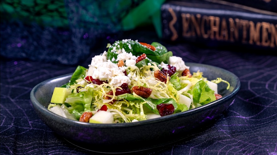 Apple and Pecan Salad