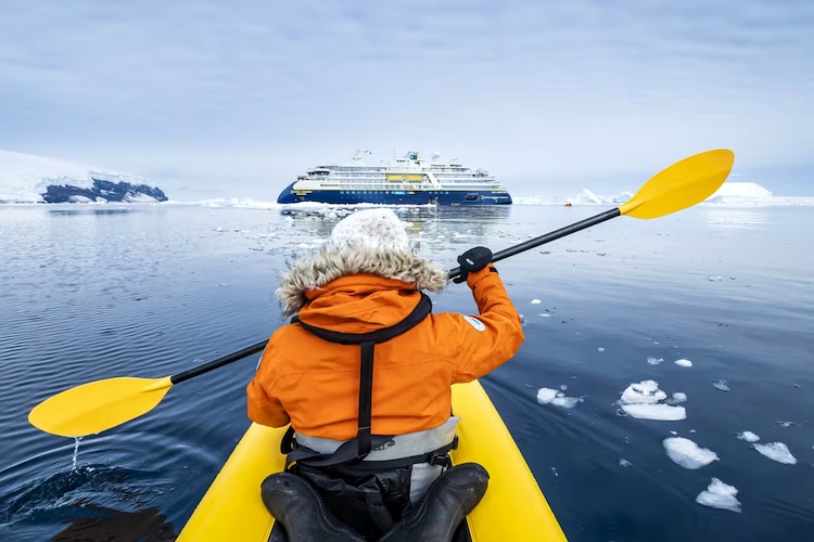 (National Geographic-Lindblad Expeditions/Ralph Lee Hopkins)