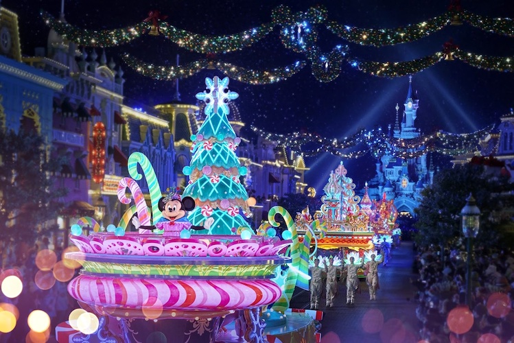Mickey’s Dazzling Christmas Parade