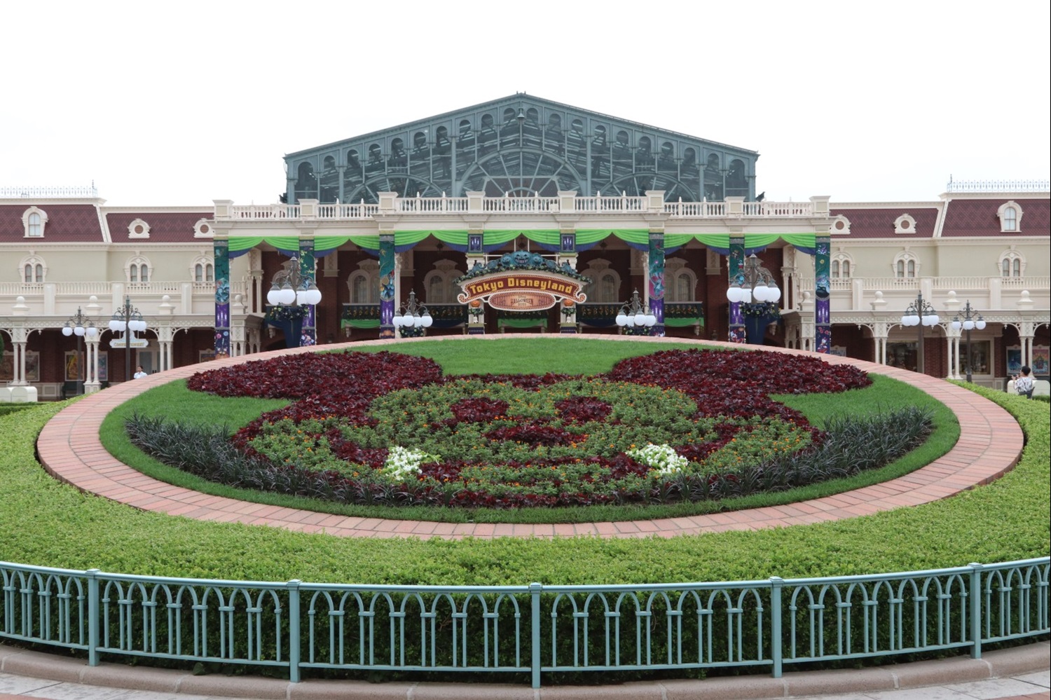 Tokyo Disney Resort Halloween 2025 Festivities