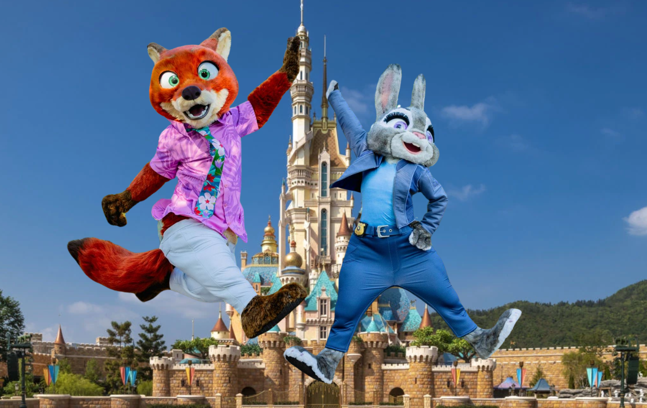 "Zootopia 2" Fun at Hong Kong Disneyland: Merchandise, Munchies, Meet & Greets, and Gary De'Snake