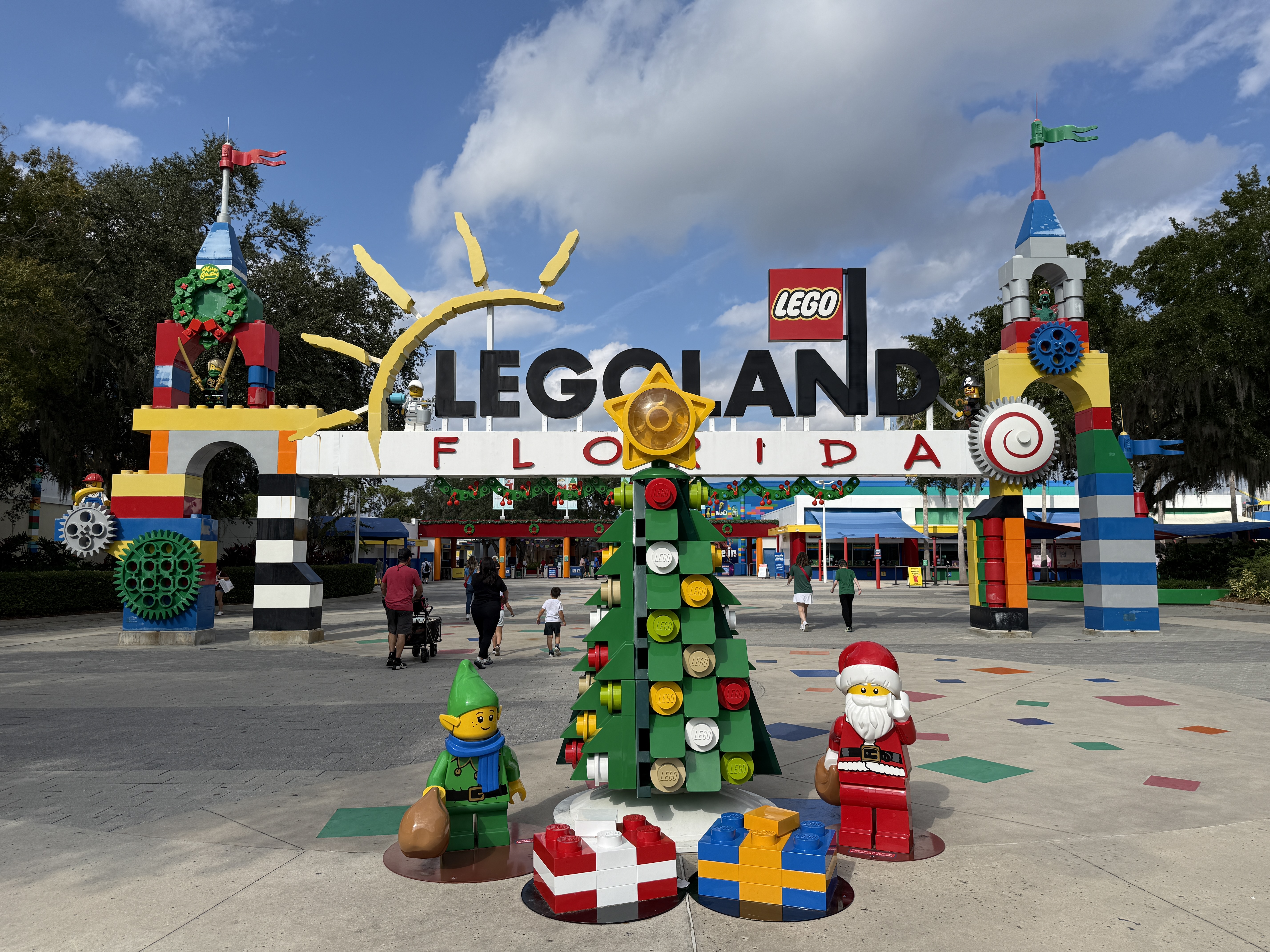 Photos / Video: LEGOLAND Florida Kicks Off the Holiday Season and Reveals the Opening Date for Galacticoaster