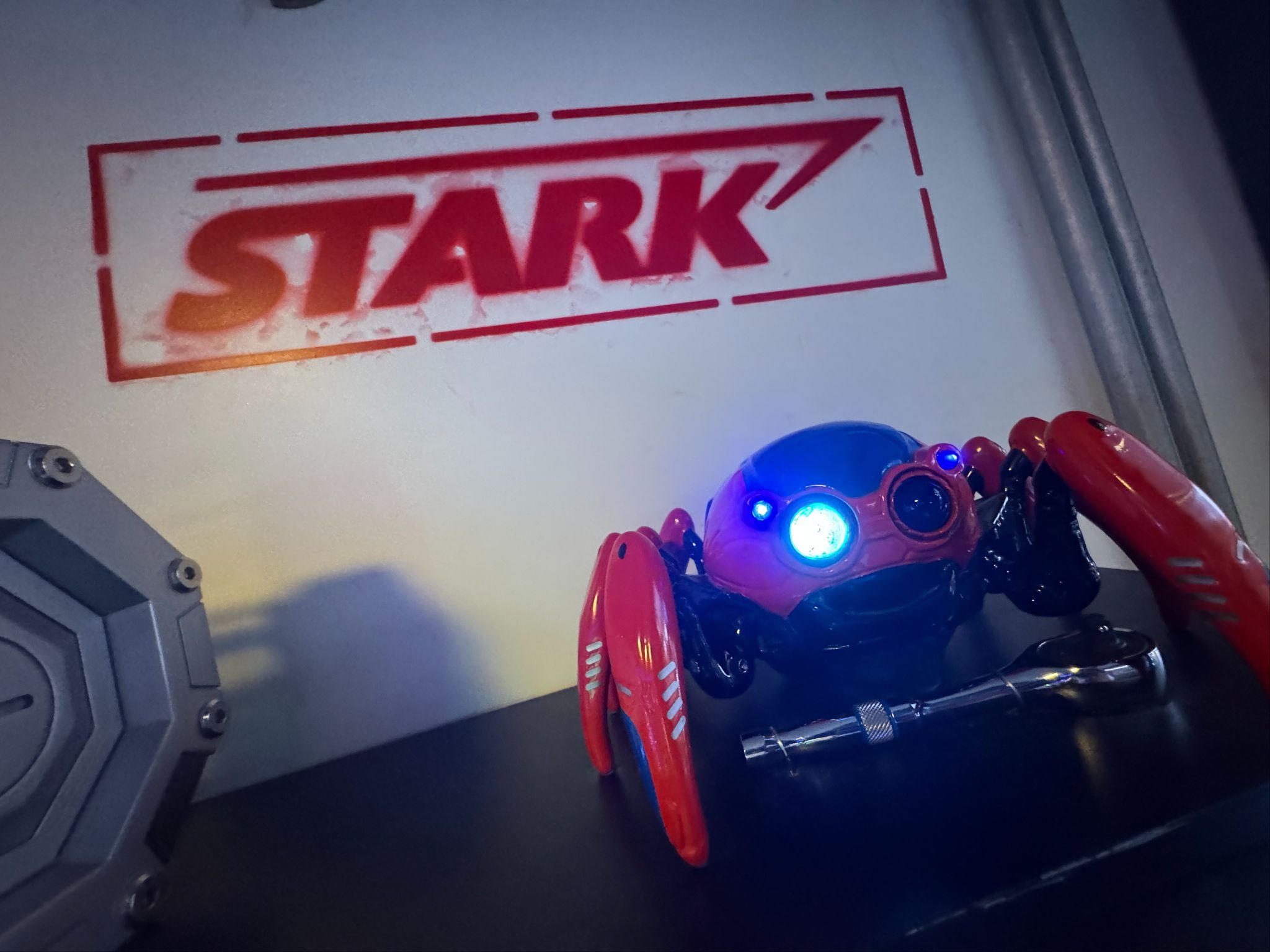 Photos: Mobile WEB Workshop Brings Superhero Action to Disney Dream's Oceaneering Club