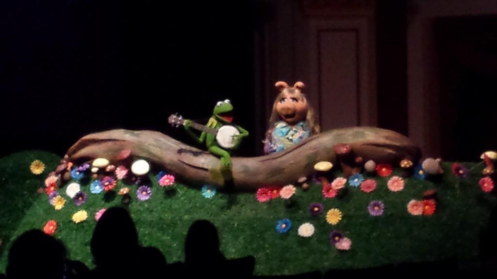 Disneyland Passholders Meet the Muppets