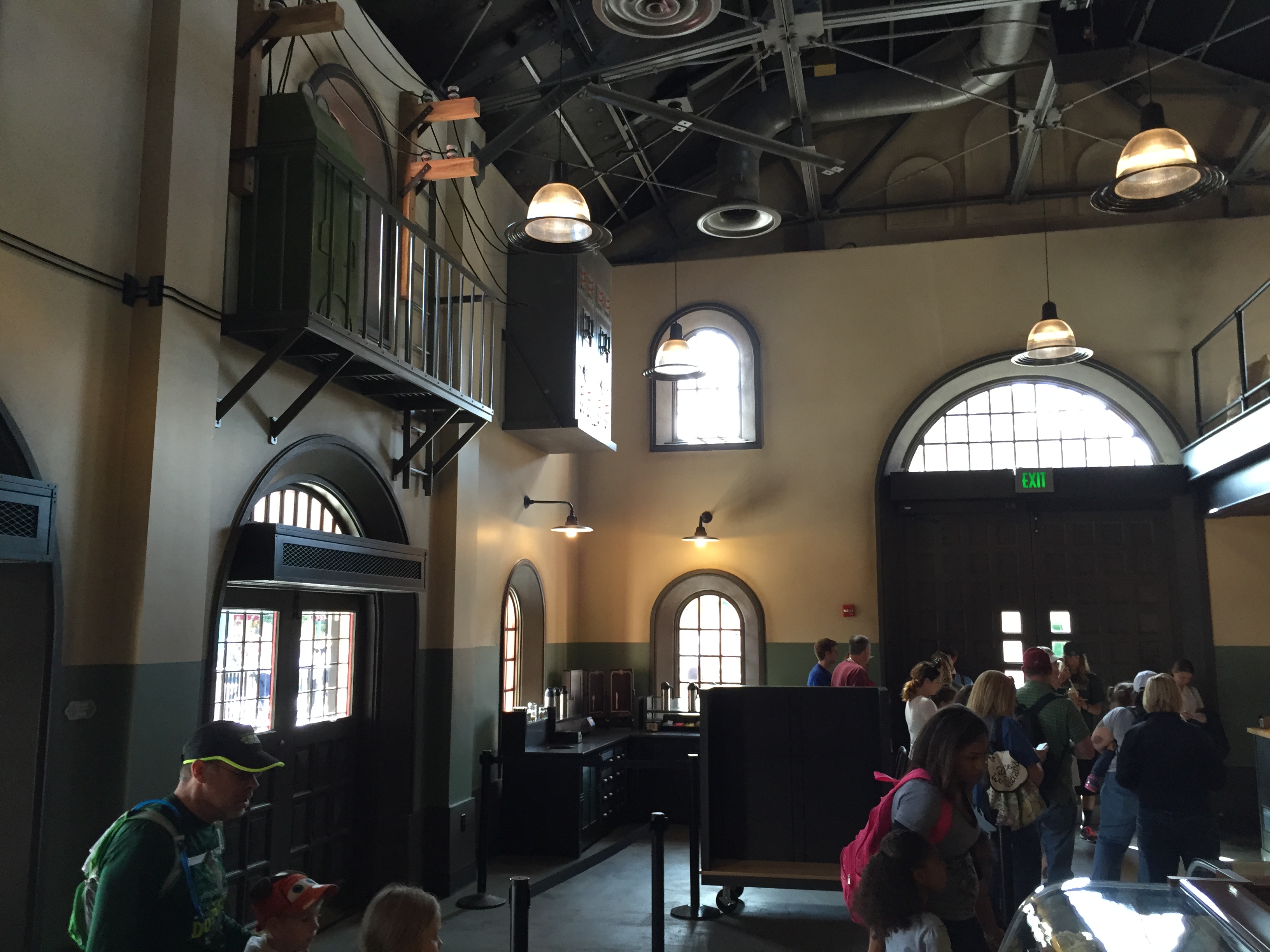 Trolley Car Cafe Starbucks Location Soft Opens at Disney's Hollywood