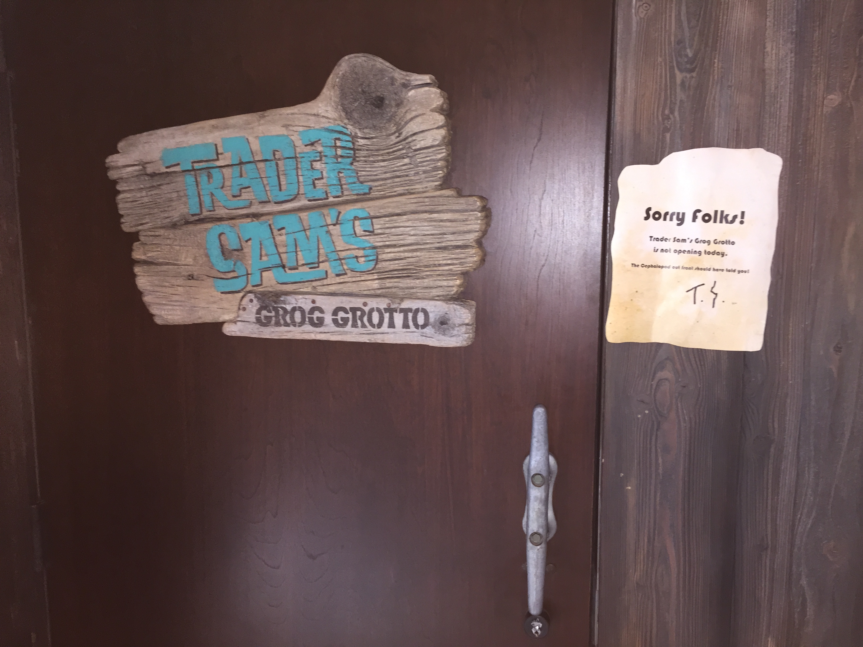 Trader Sam S Grog Grotto Soft Opening Day Laughingplace Com