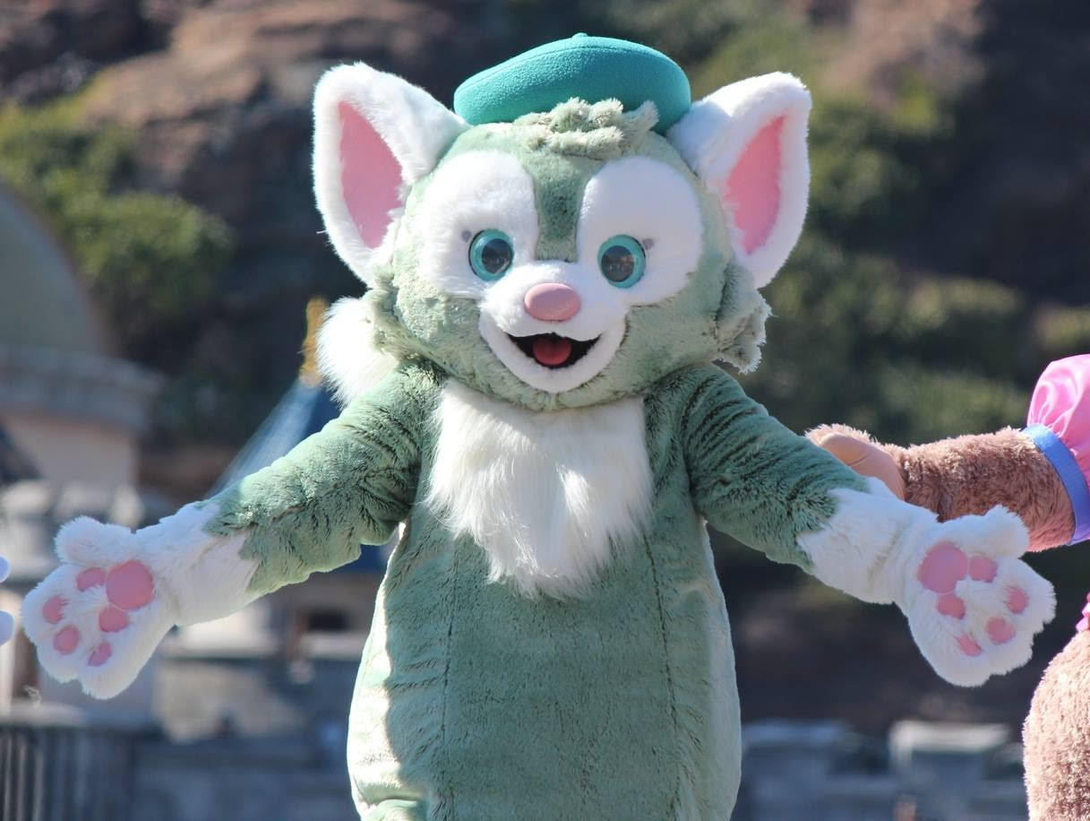 Come Join Your Friends at Tokyo DisneySea (Featuring Gelatoni