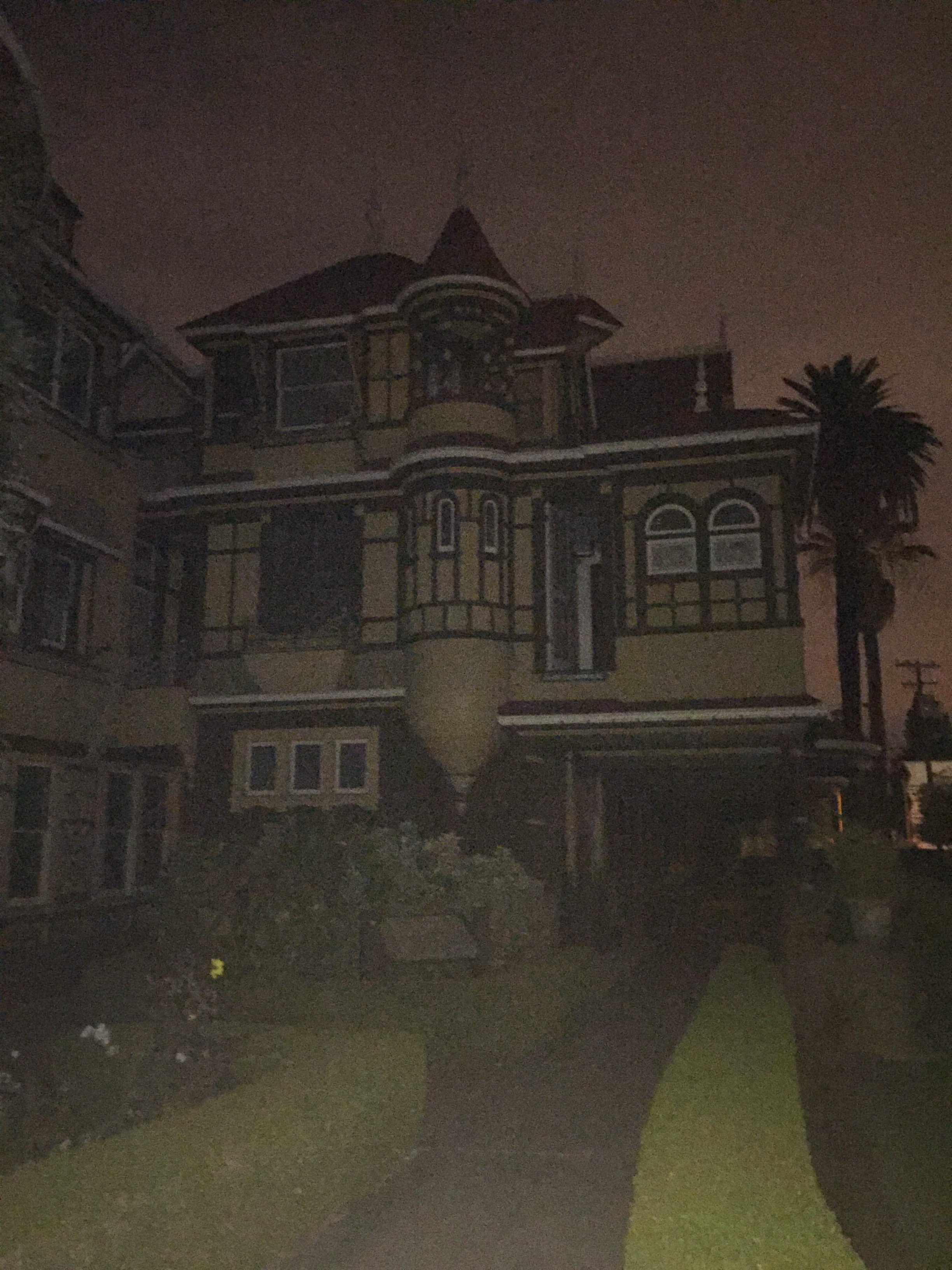 Event Review: Winchester Mystery House Candlelight Tours