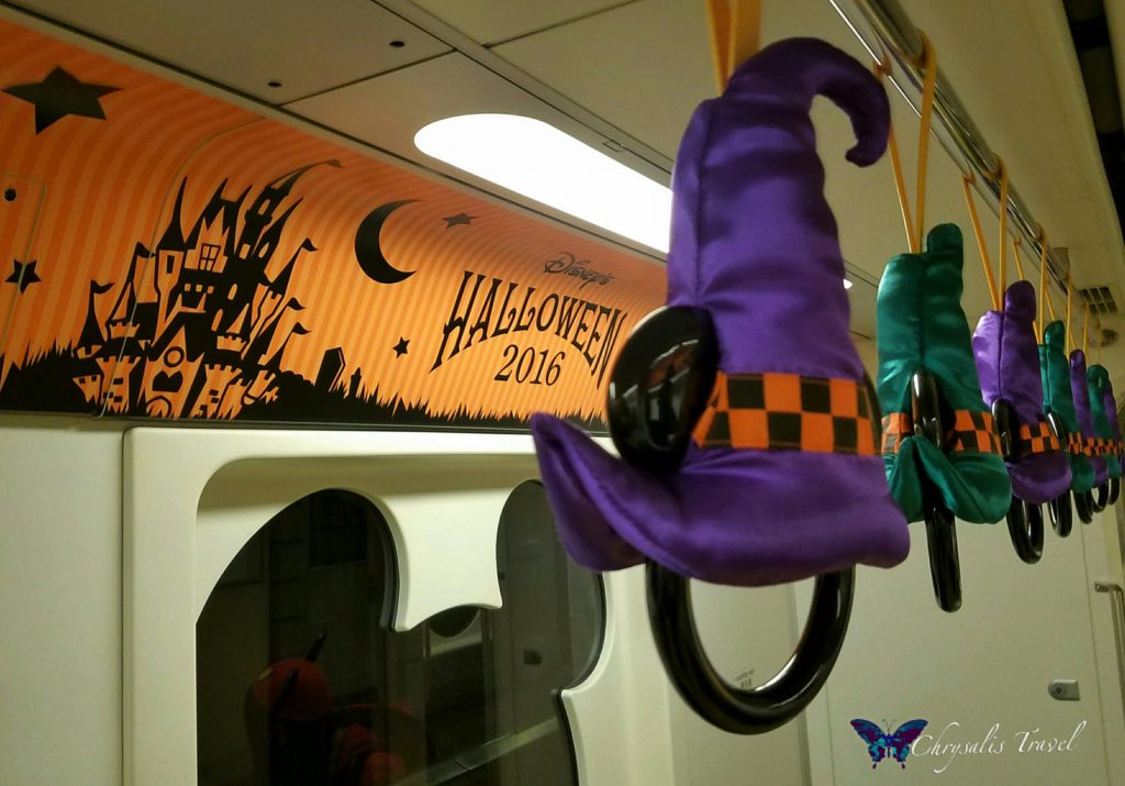 2-disney-resort-monorail-decorated-for-halloween