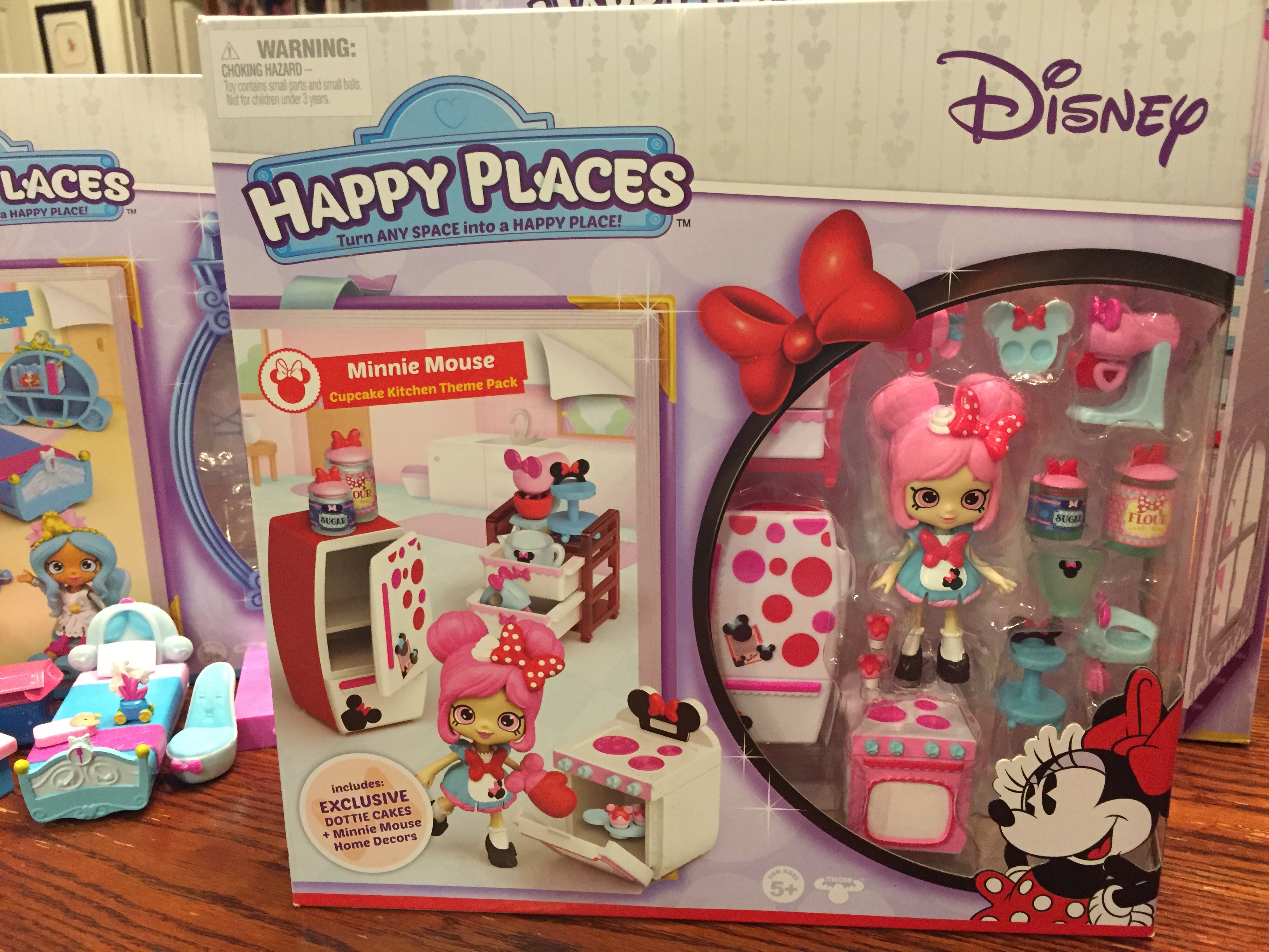 Toy Review Disney Happy Places