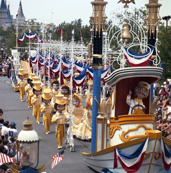 Disney Extinct Attractions: America on Display