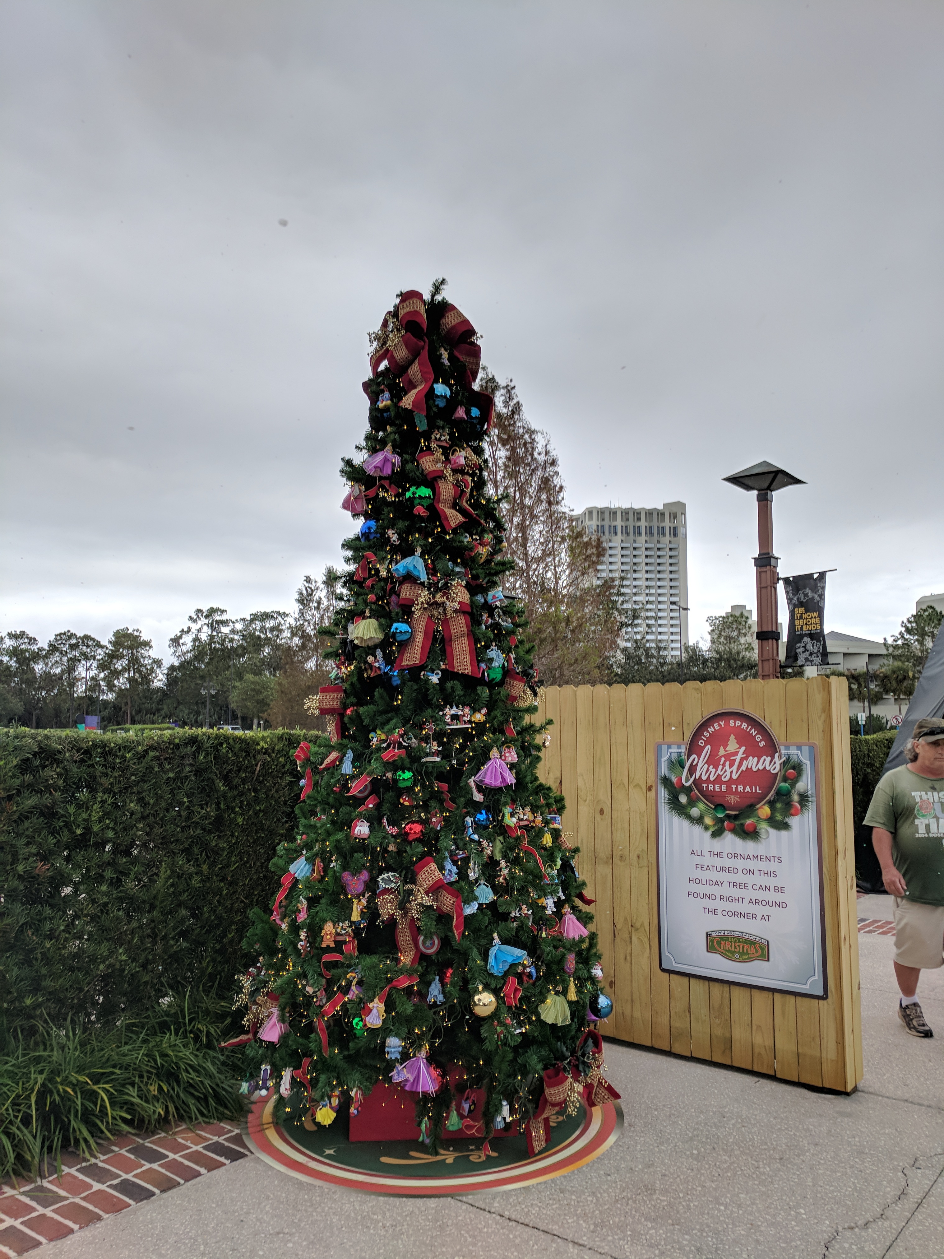 A Walk Through the 2017 Disney Springs Christmas Tree Trail