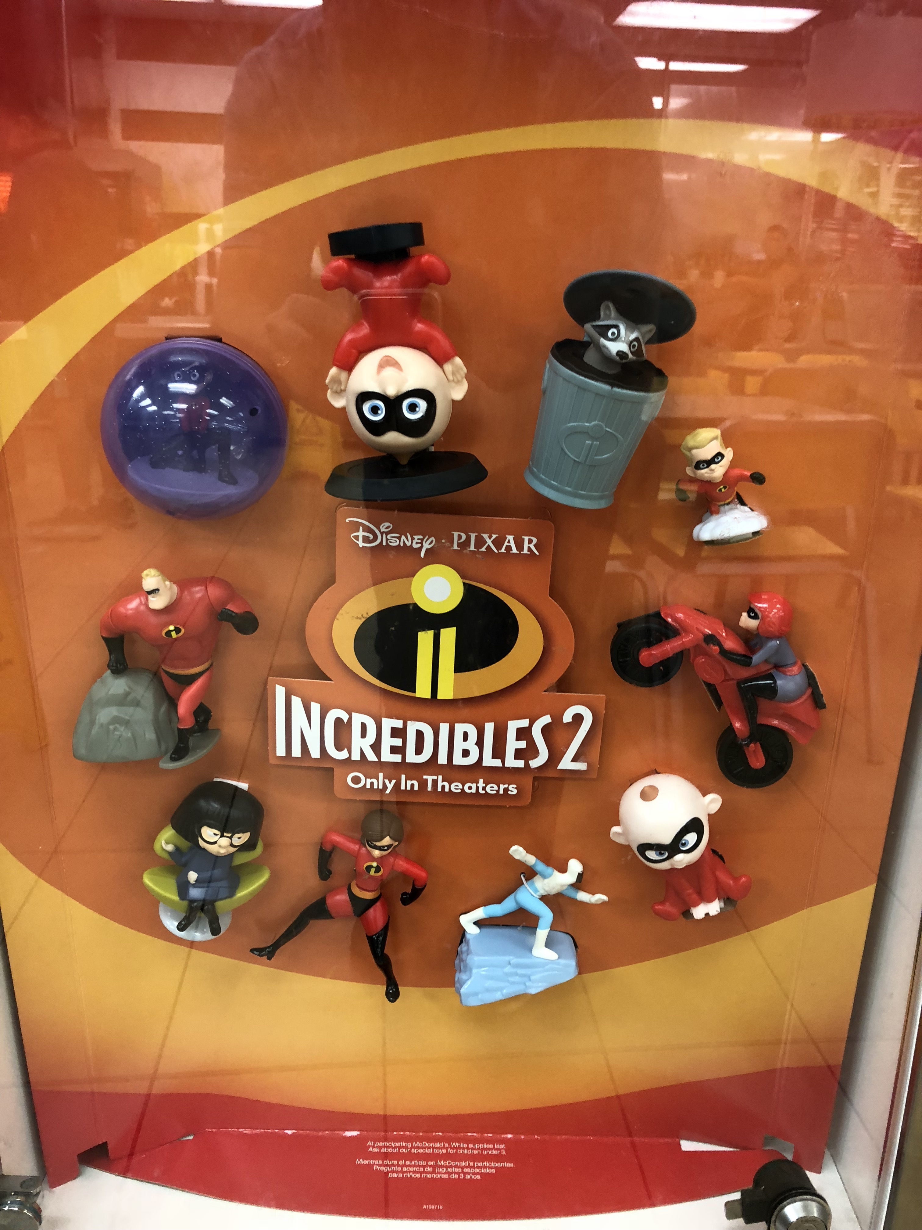 McDonald's Happy Meal Box 4-set The Incredibles 2 Mr Mrs Incredible Violet Dash 