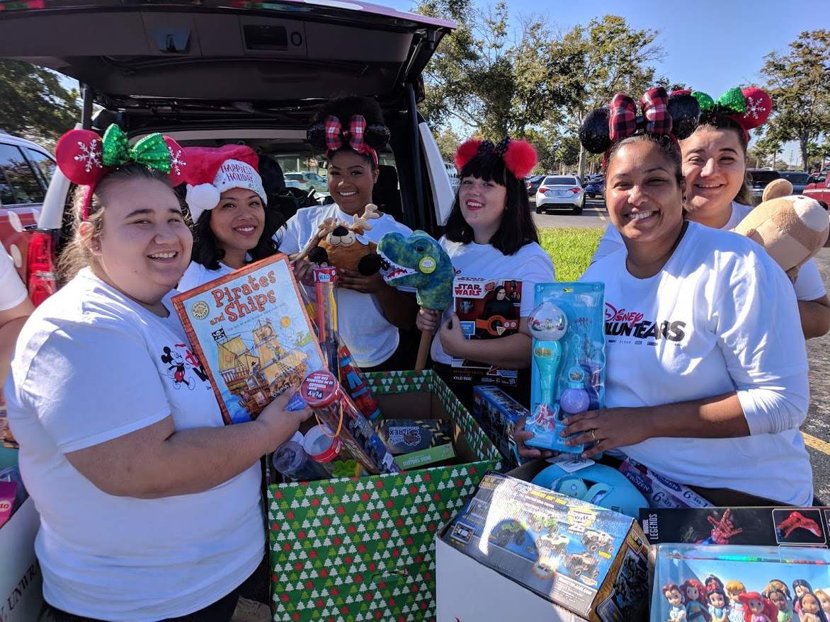 Disney VoluntEARS and Toys for Tots Deliver for Central Florida